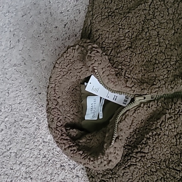 New Fuzzy Jacket - Picture 12 of 12